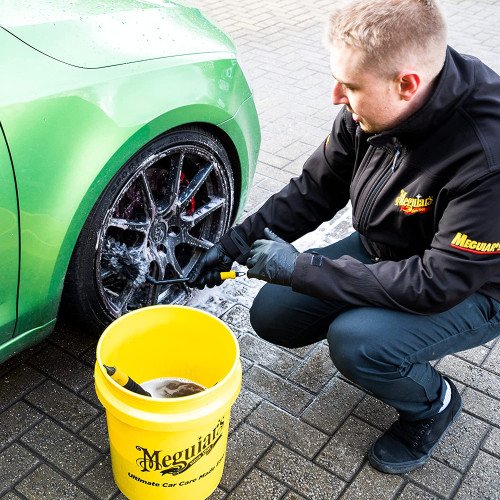 Perie Curatare Jante Meguiars Supreme Angled Wheel Brush Perie Curatare Jante Meguiars Supreme Angled Wheel Brush