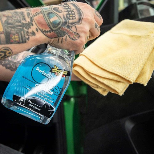 Solutie Curatare Geamuri Meguiar's Perfect Clarity, 473ml Solutie Curatare Geamuri Meguiar's Perfect Clarity, 473ml