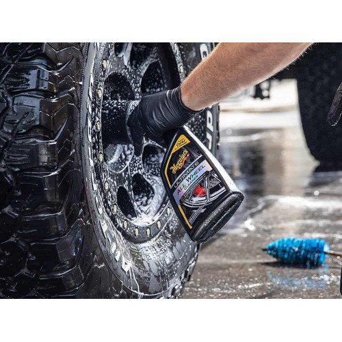 Solutie Curatare Jante Meguiars Ultimate All Wheel Cleaner, 710ml Solutie Curatare Jante Meguiars Ultimate All Wheel Cleaner, 710ml
