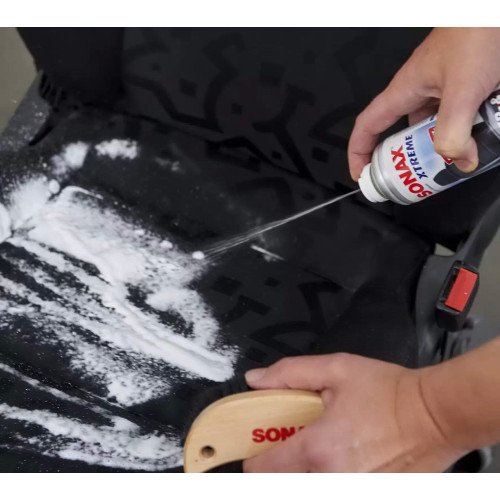 Solutie Curatare Textil si Alcantara Sonax Xtreme Upholstery and Alcantara, 400ml Solutie Curatare Textil si Alcantara Sonax Xtreme Upholstery and Alcantara, 400ml