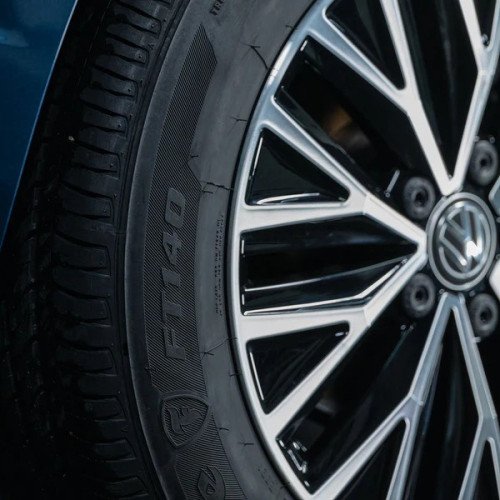 Solutie Curatare Anvelope Turtle Wax Wet n Black Tyre Foam, 500ml